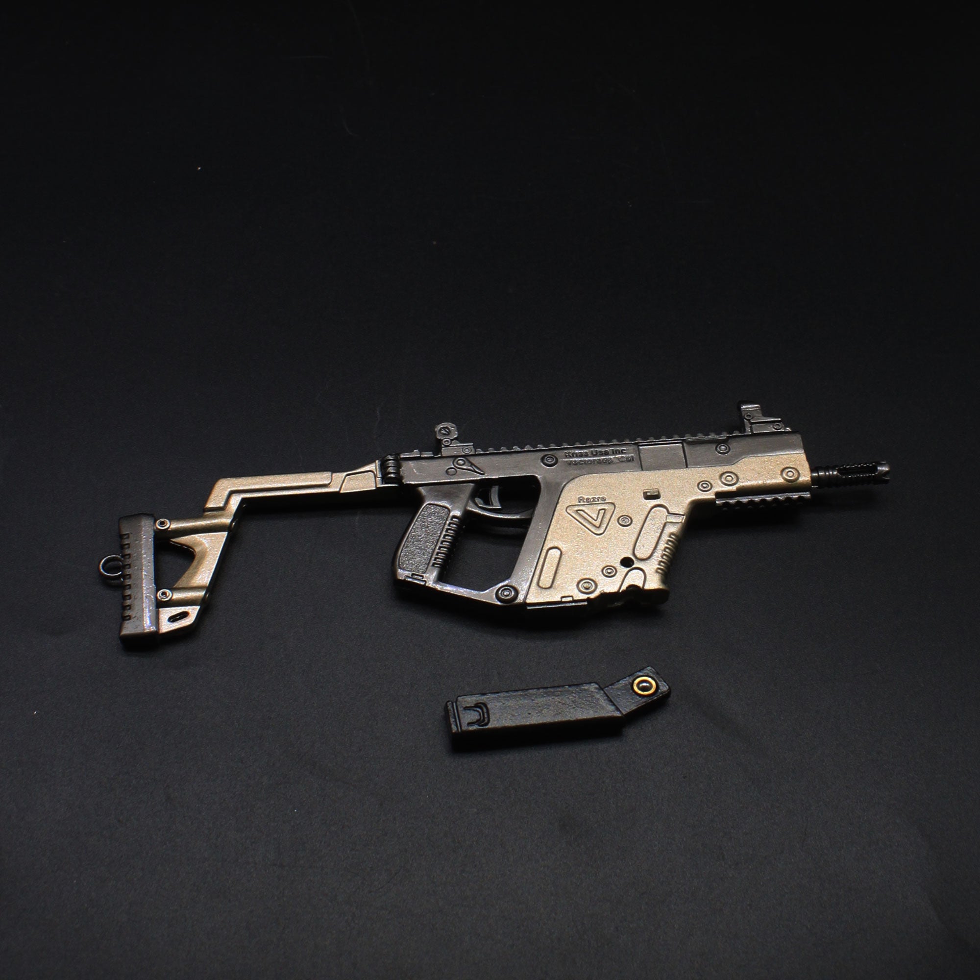 Metal KRISS Vector Miniature Alloy SMG 14CM/5.5" - Tophatter Daily Deals