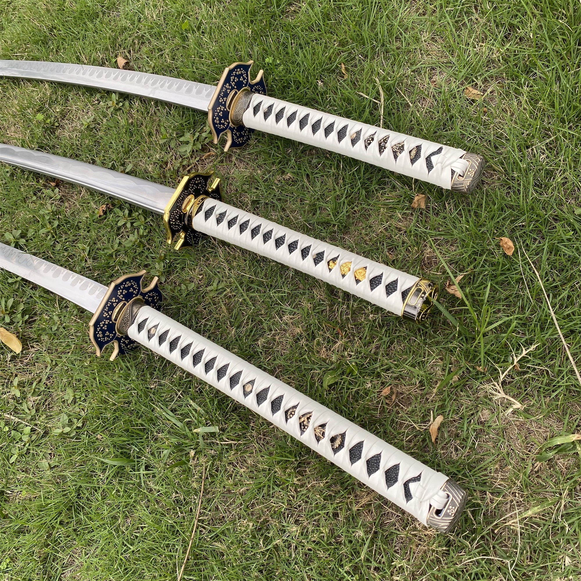 IRL Vergil's Yamato Katana Replica 3 Version - Tophatter Daily Deals