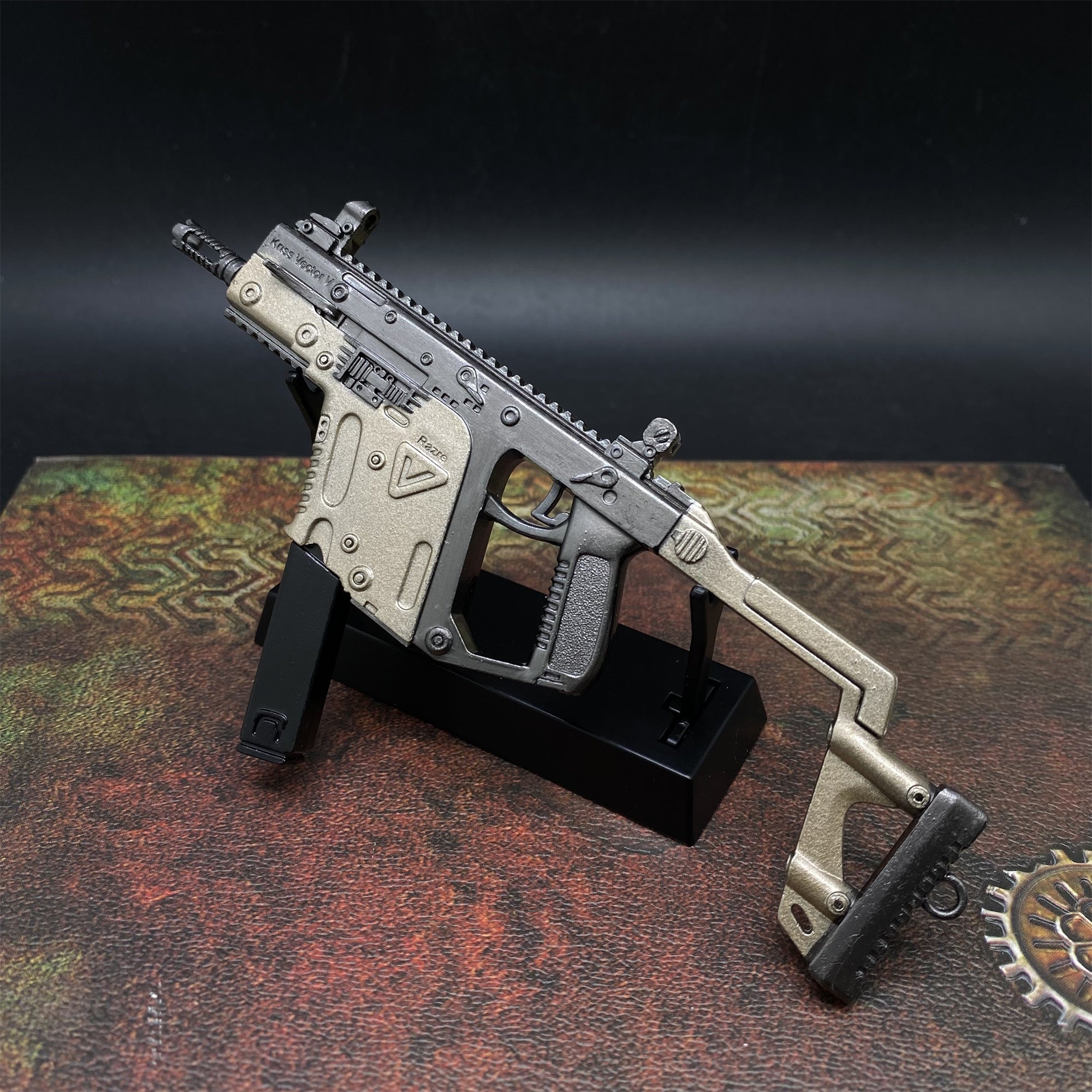 Metal KRISS Vector Miniature Alloy SMG 14CM/5.5" Wih Metal Stand - Tophatter Daily Deals