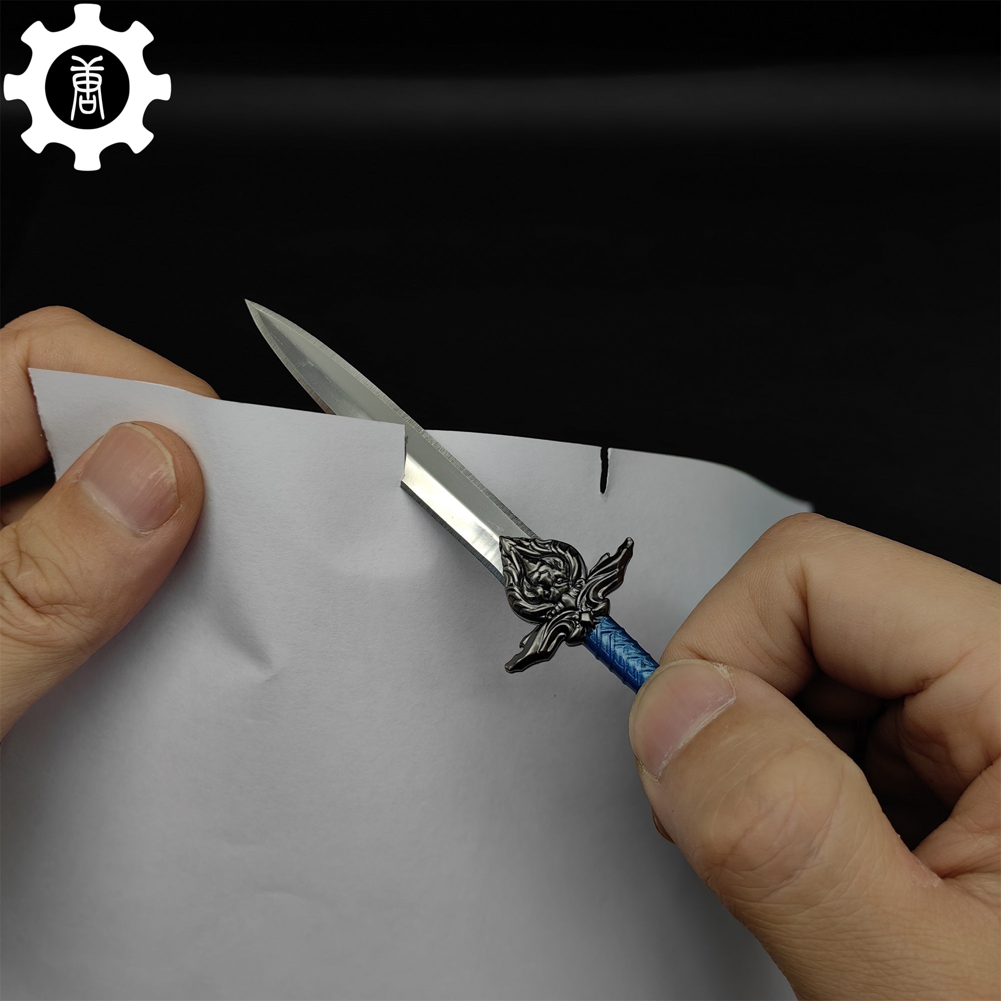 WOW Stormwind Sword Mini Metal Replica Unboxing Tool - Tophatter Daily Deals