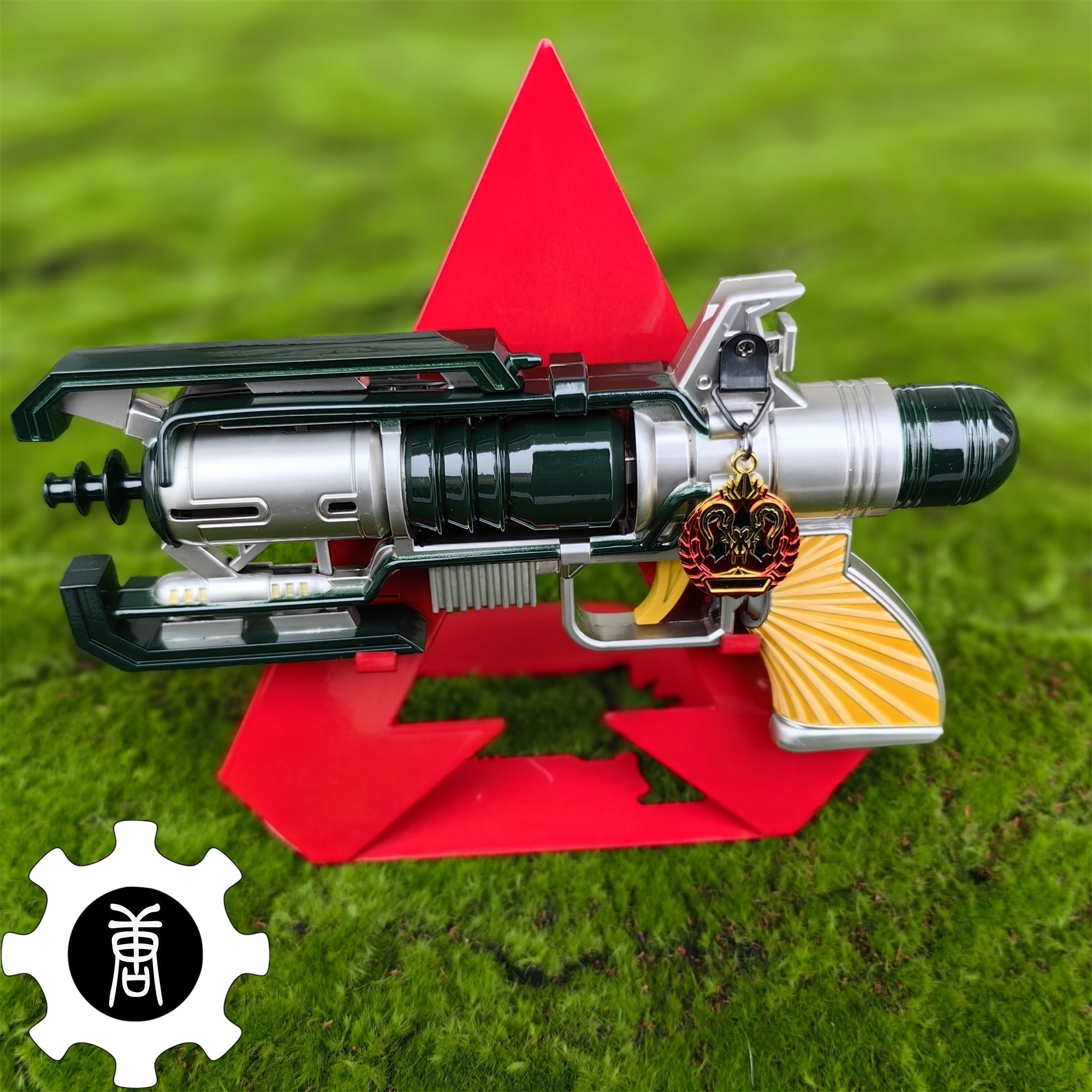 Wingman Sun Burst Life Size Metal Replica - Tophatter Daily Deals