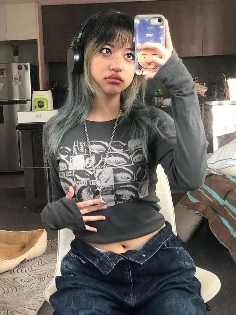 Women Retro Eyes T-Shirt - Tophatter Daily Deals