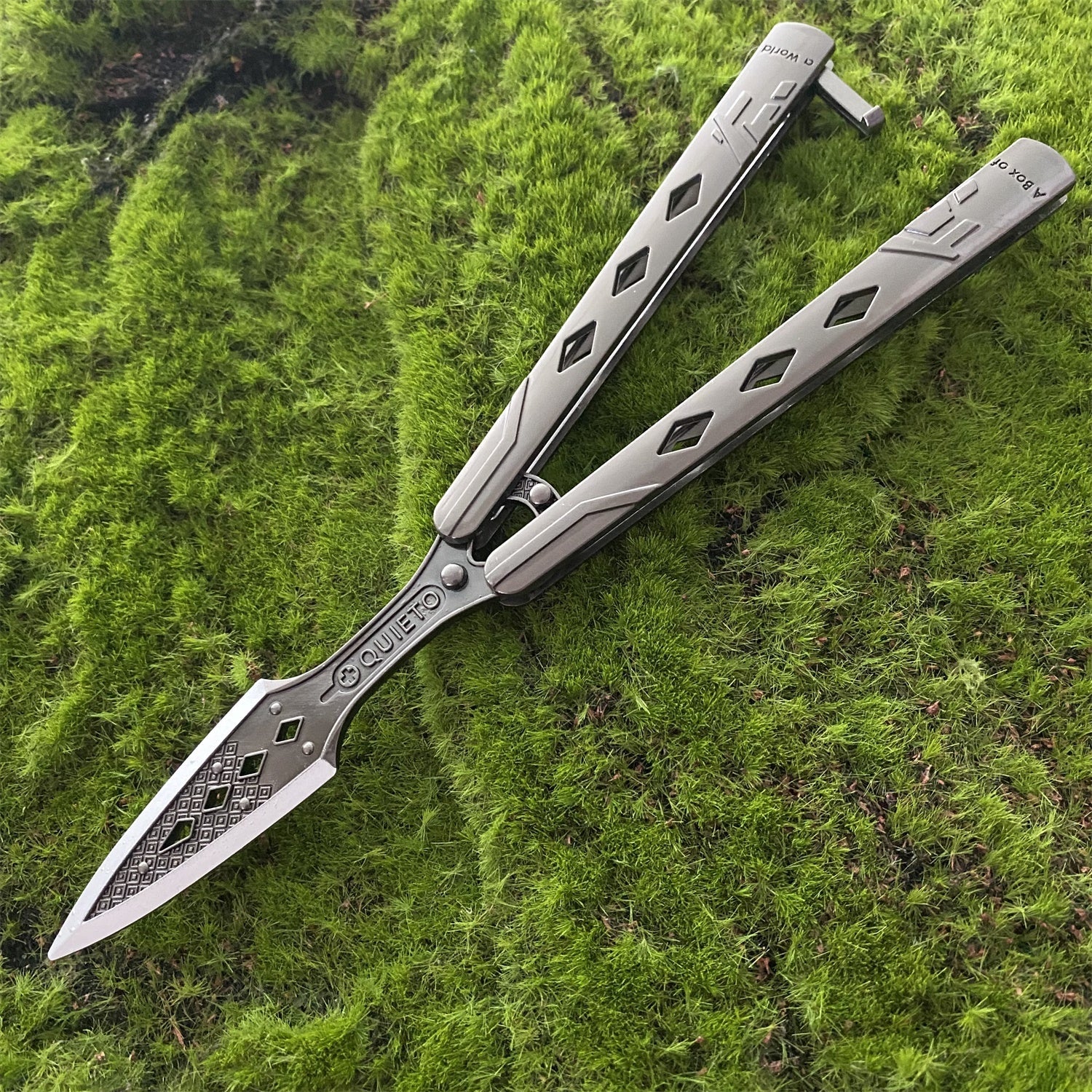 Wraith Heirloom Kunai Metal Blunt Blade Balisong display model - Tophatter Daily Deals