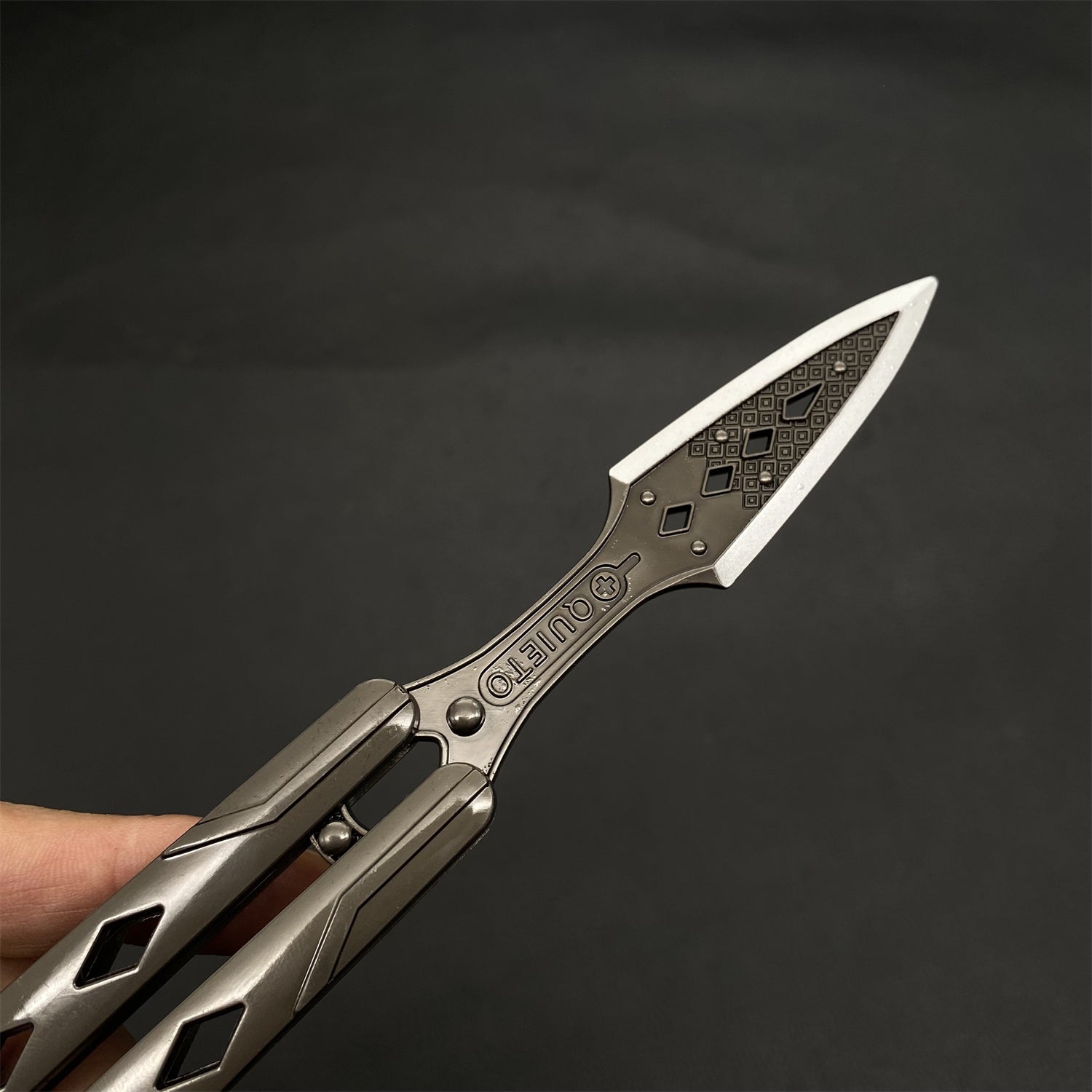 Wraith Heirloom Kunai Metal Blunt Blade Balisong display model - Tophatter Daily Deals