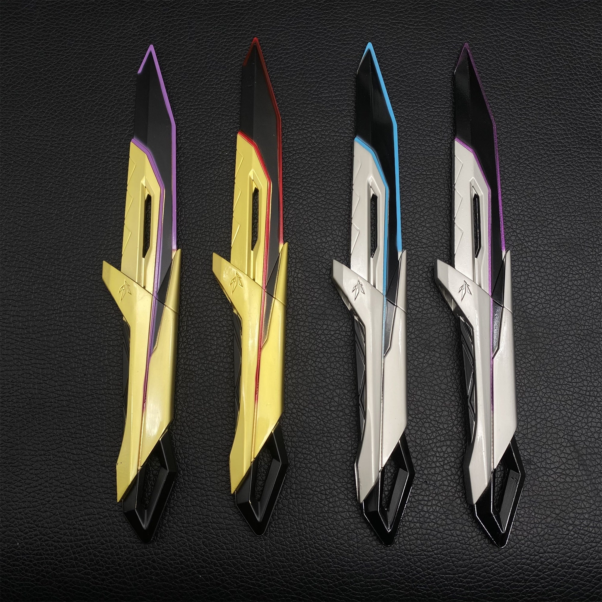 XERØFANG Knife Mini Scale Replica 4 Colors - Tophatter Daily Deals