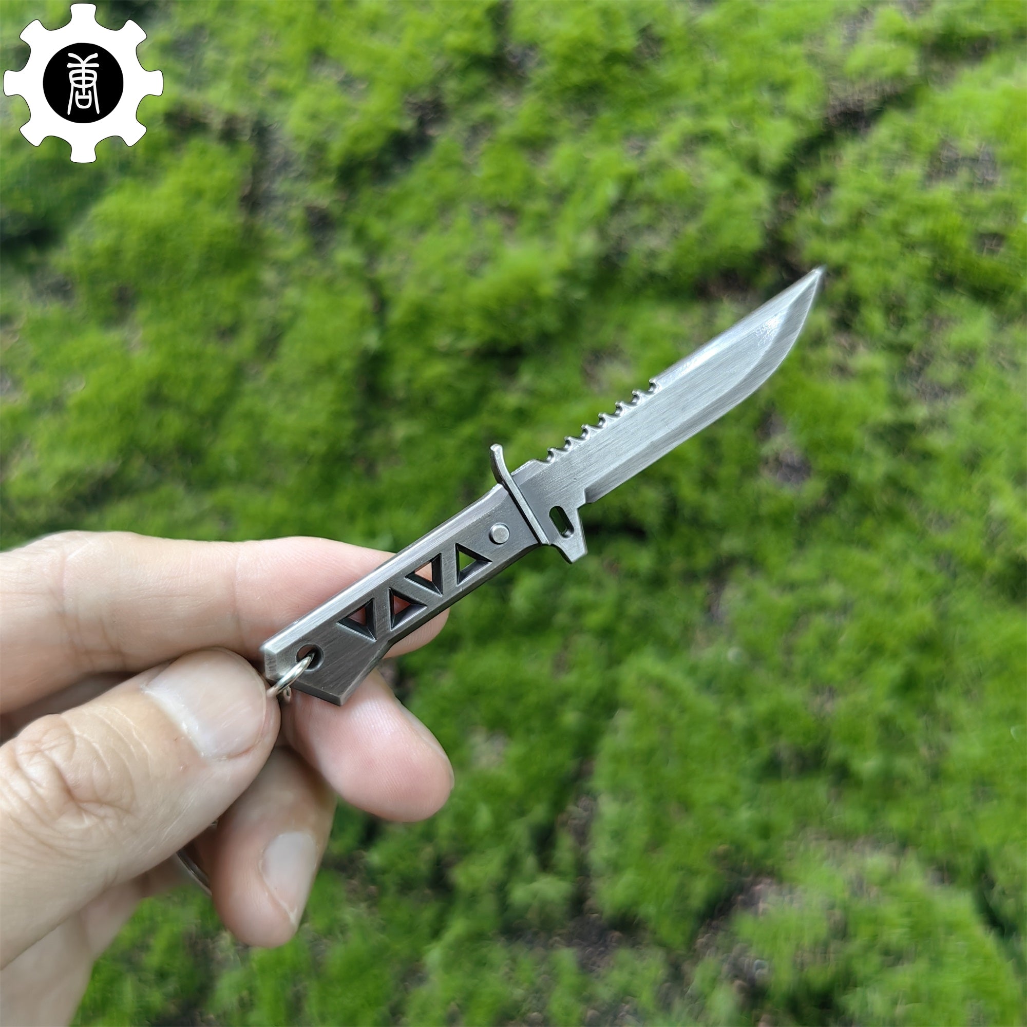 Mini Xenohunter Knife Metal Keychain - Tophatter Daily Deals