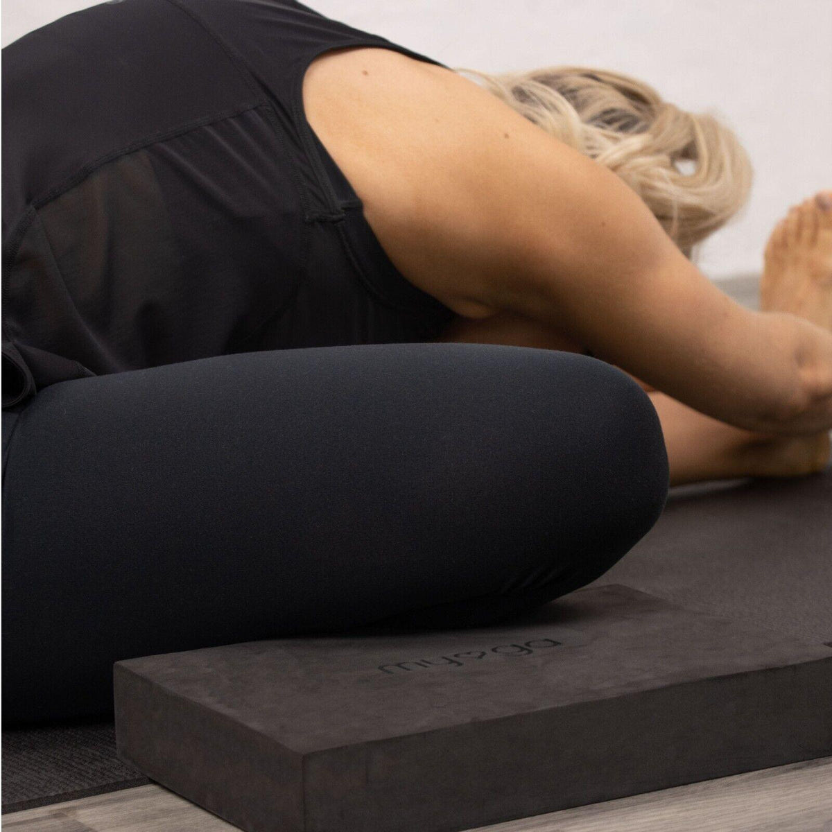 Foam Yoga Block - Lightweight Pilates Home Exercise High Density EVA Yoga Blocks Yoga & Pilates Blocks - Tophatter Daily Deals