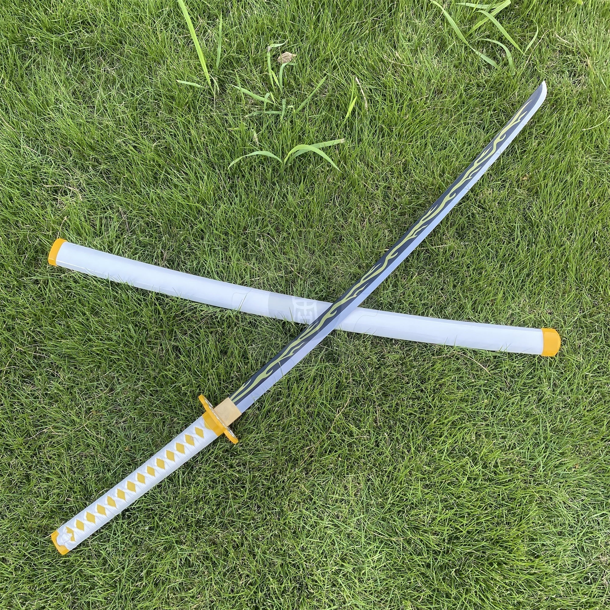 Zenitsu Nichirin Sword Katana Carbon Steel 1045 Version - Tophatter Daily Deals