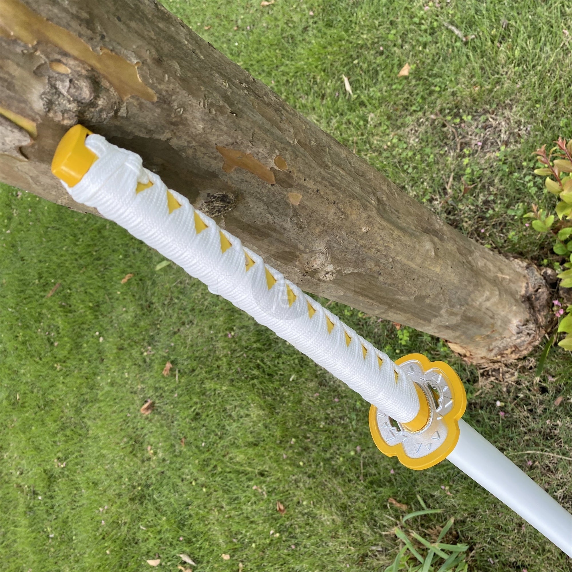 Zenitsu Nichirin Sword Katana Carbon Steel 1045 Version - Tophatter Daily Deals