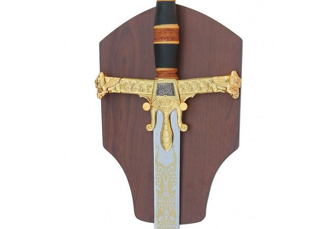 Wood Grain Medieval Sword Wall Plaque historical period - Tophatter Daily Deals