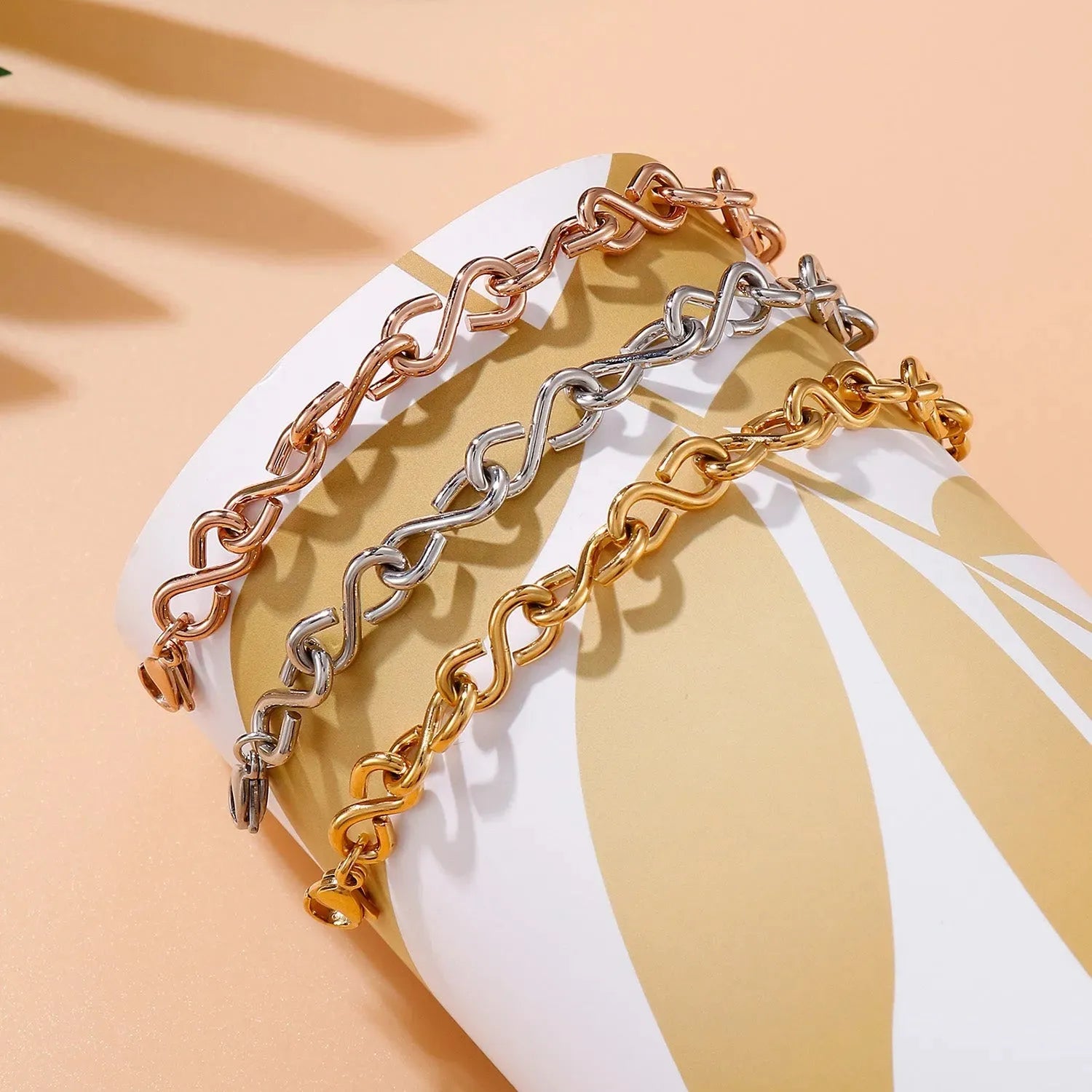 Stainless Steel Figure 8 Chain Link Bracelet Bracelets - Tophatter Daily Deals