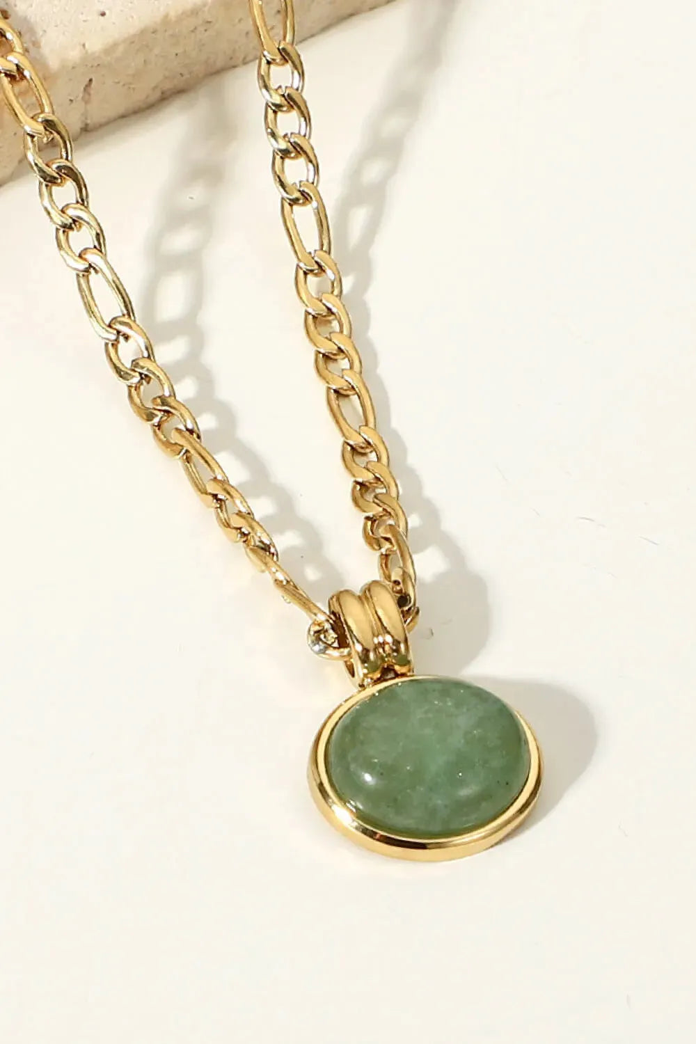 Inlaid Stone Round Pendant Chain Necklace Necklaces - Tophatter Daily Deals