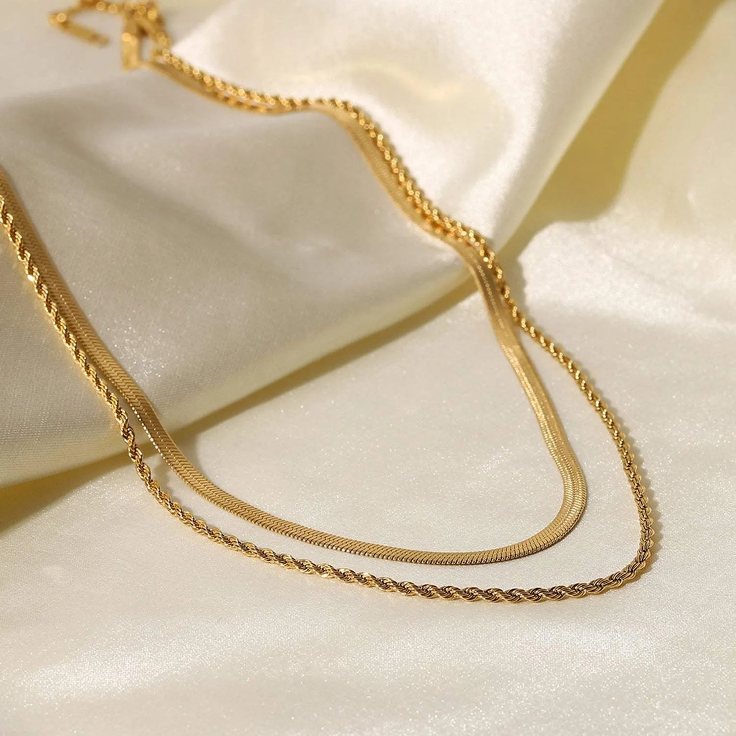 18K Gold-Plated Double-Layered Necklace Necklaces - Tophatter Daily Deals