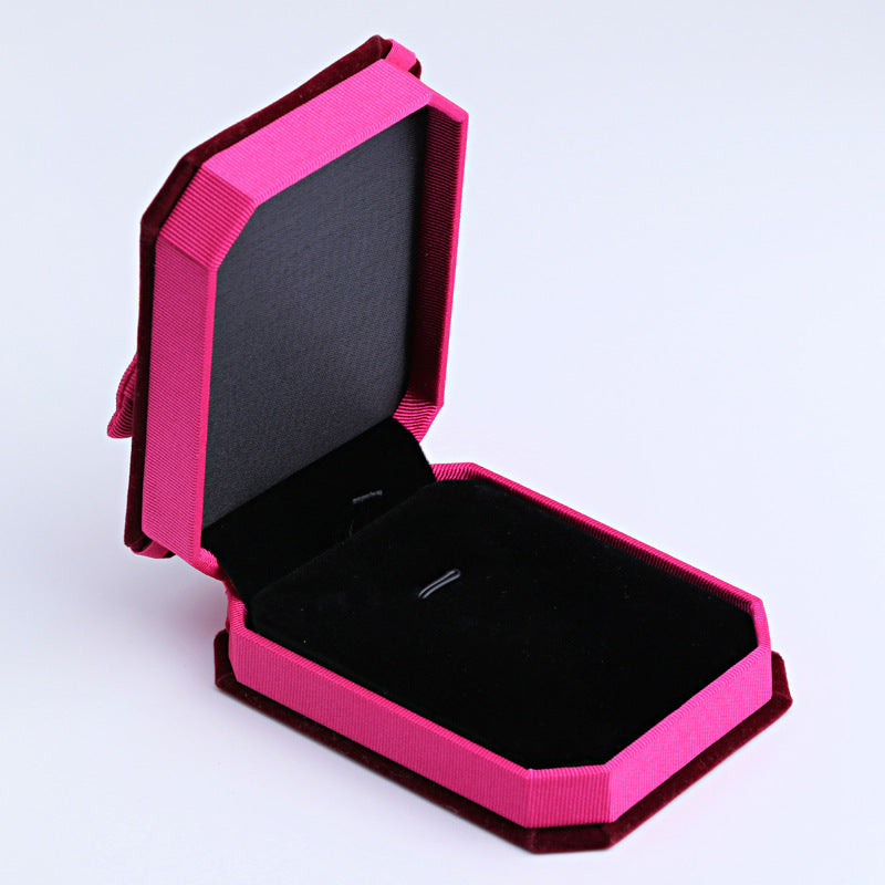 Bowknot Necklace Couple Ring Gift Box Necklace Pendant Box 0 - Tophatter Daily Deals