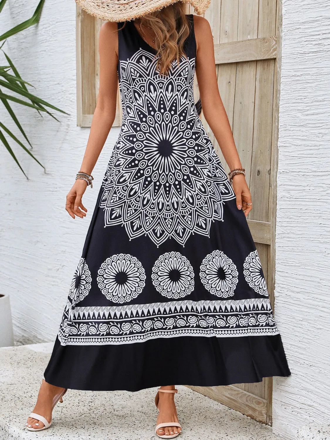 Honey Printed Round Neck Sleeveless Dress Black Casual Dresses - Tophatter Daily Deals