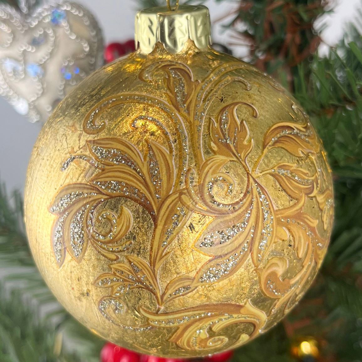 Gold Rococo Christmas Bauble | Baroque Christmas Tree Hanging Ornament - 8cm Baubles - Tophatter Daily Deals