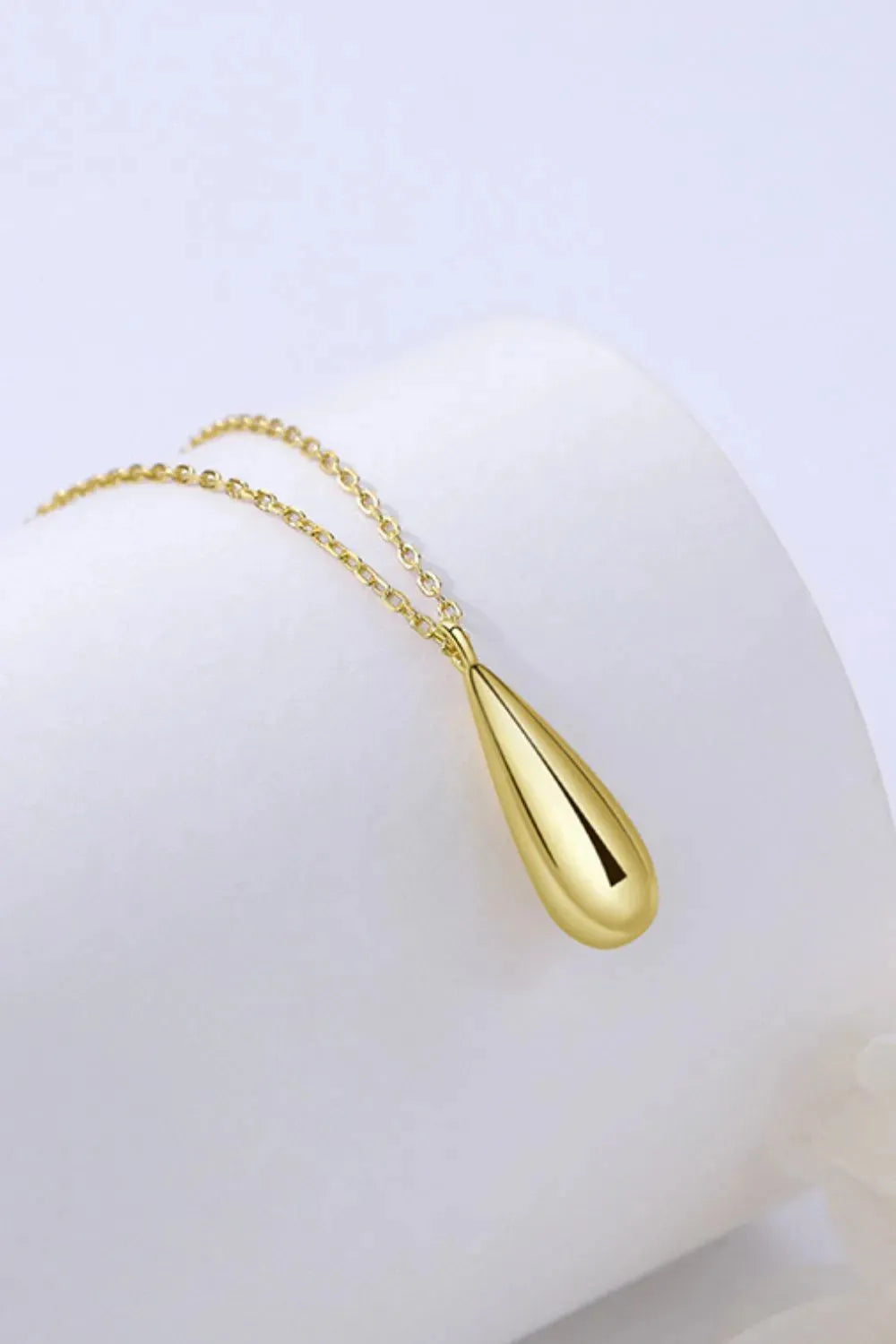 18K Gold-Plated Pendant Necklace Necklaces - Tophatter Daily Deals