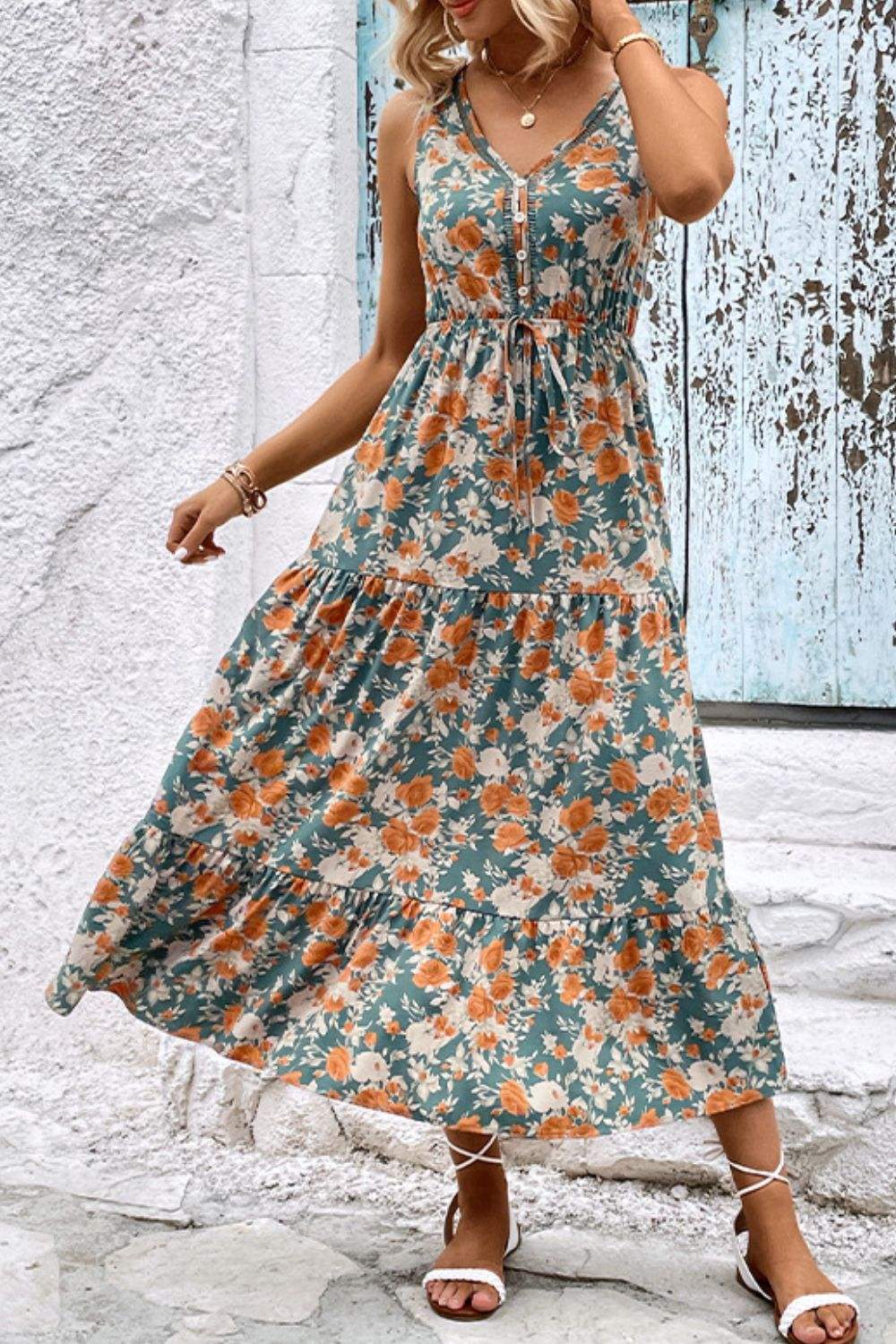 Floral V-Neck Tiered Sleeveless Dress Floral Casual Dresses - Tophatter Daily Deals