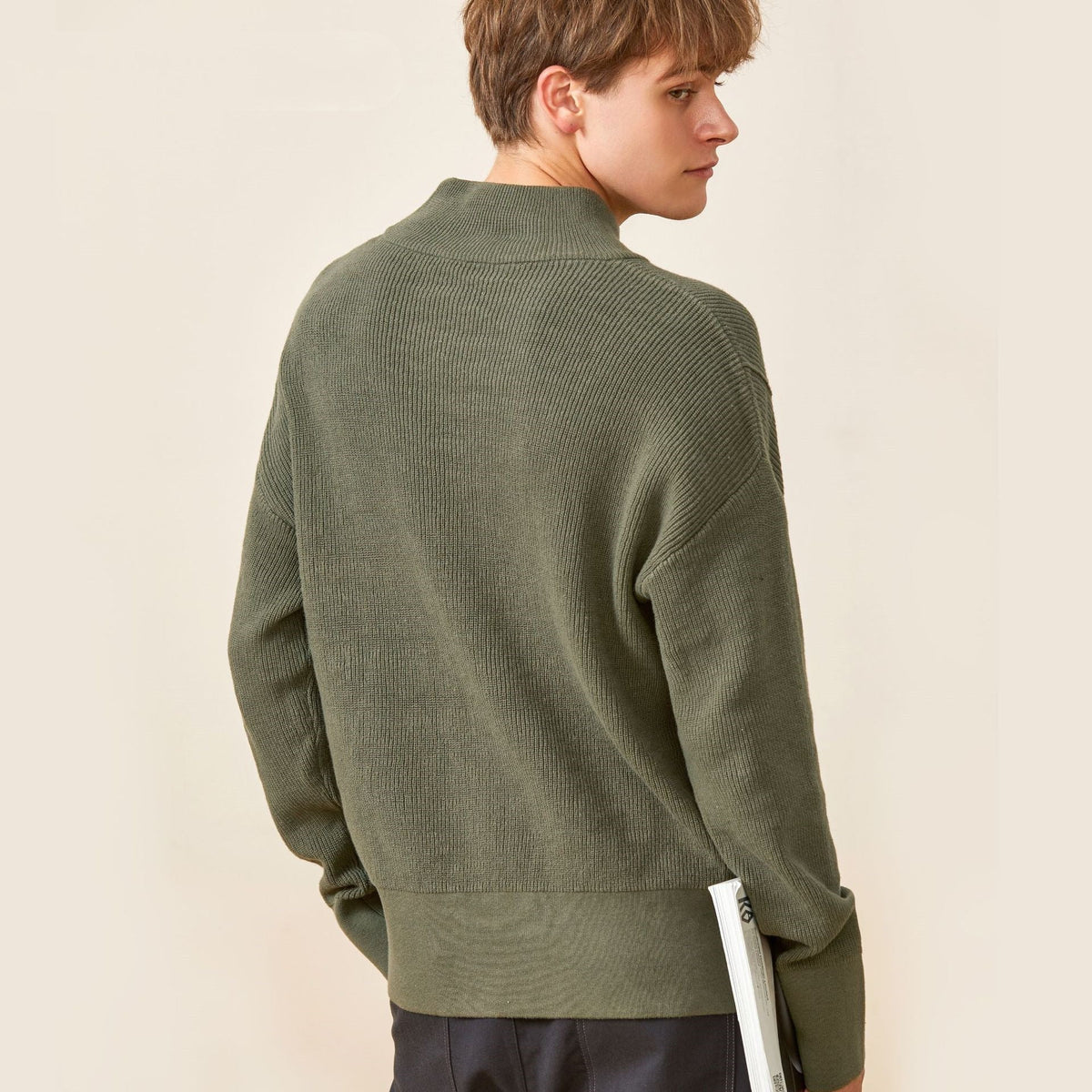 Oversized Men’s Sweater - Mock Neck, Ribbed Knit, Layering 3D Changing Face Moving Picture Frame - Tophatter Daily Deals