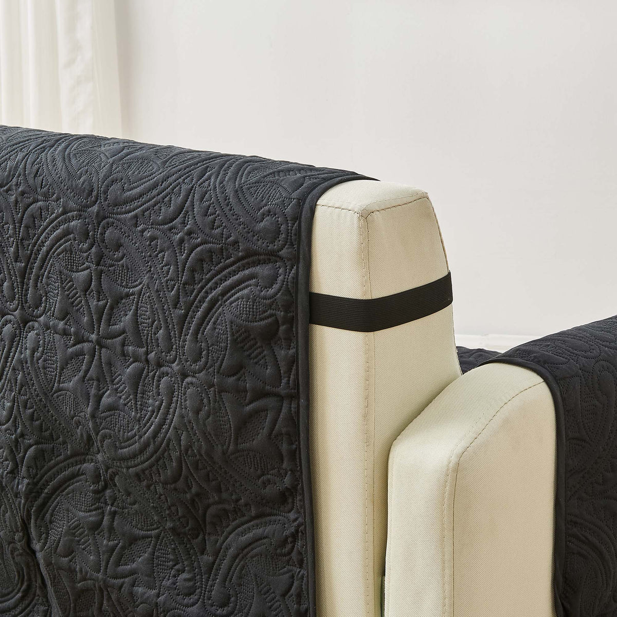 Medallion Solid Furniture Protector - Elenor Collection Furniture & Decor - Tophatter Daily Deals