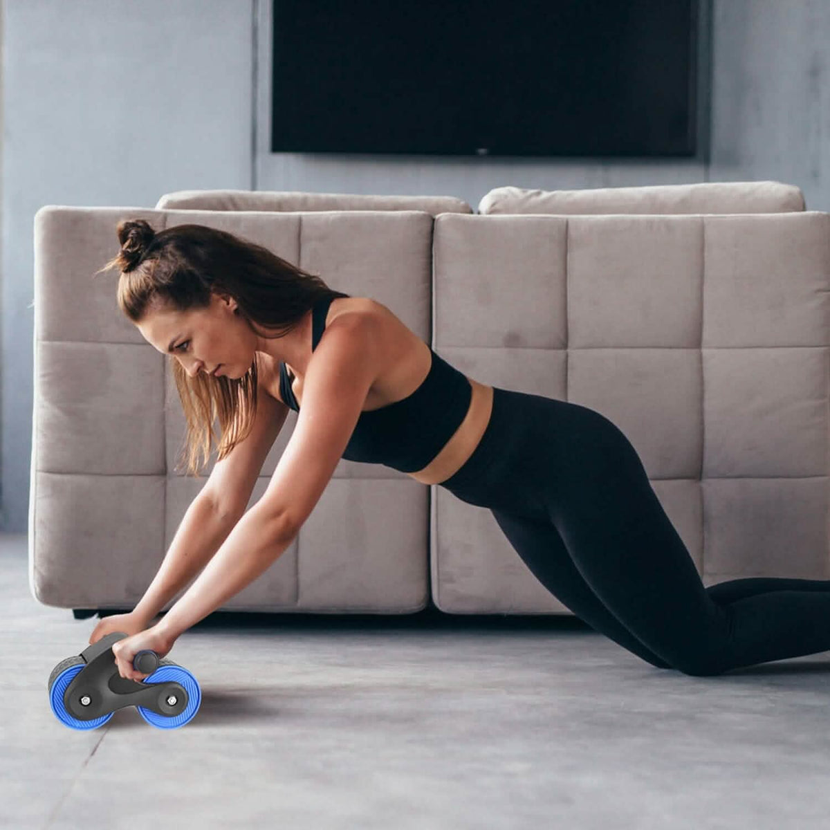 Automatic Rebound Anti-Slip AB Roller Wheel with Knee Pad Holder Fitness & Exercise - Tophatter Daily Deals