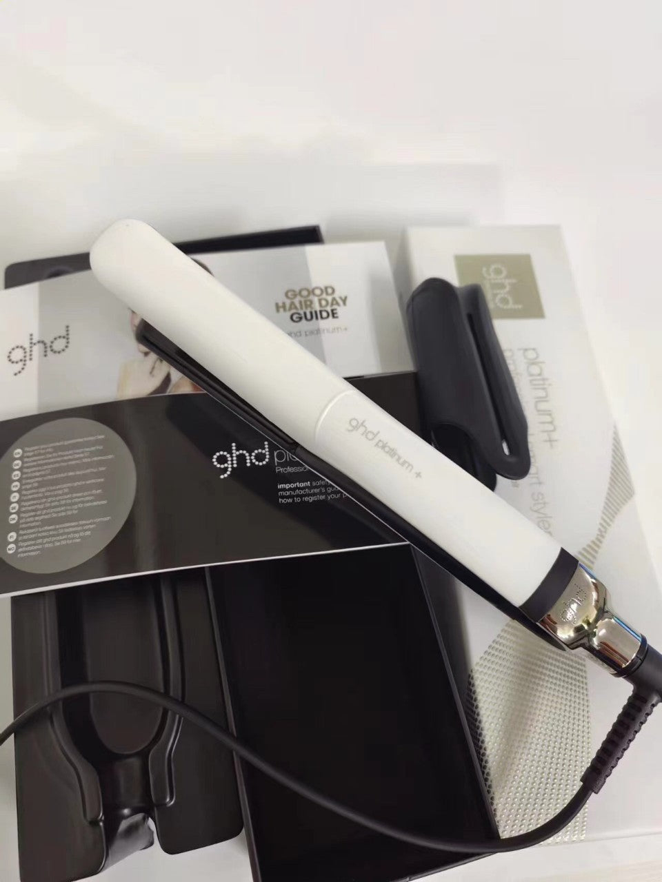 Black And White Platinum Dry Roll Straight Three-in-one Wired Hair Straightener 0 - Tophatter Daily Deals