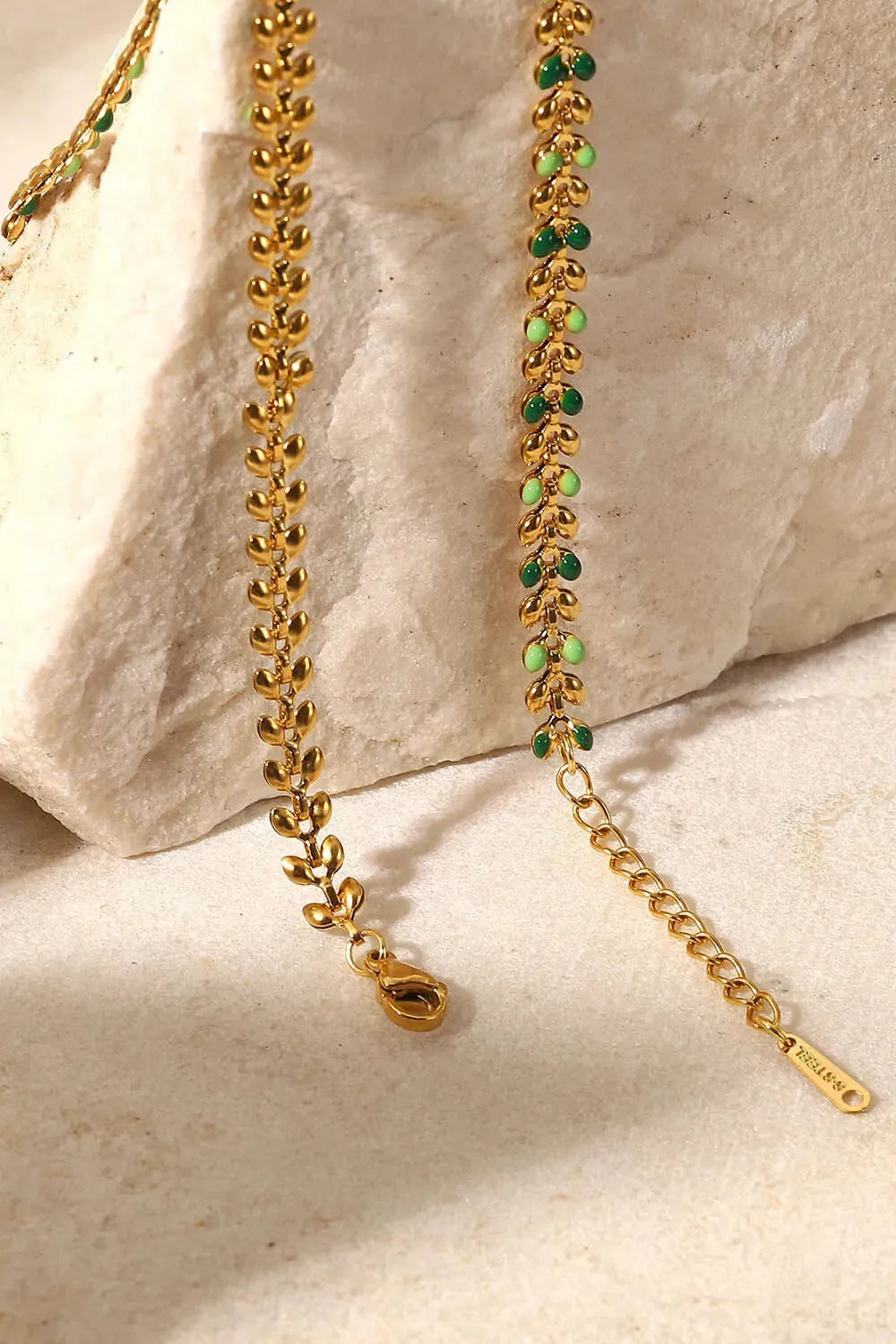 Leaf Chain Lobster Clasp Necklace Necklaces - Tophatter Daily Deals