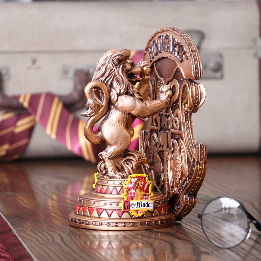 Harry Potter – Gryffindor Collectible Bookend Bookend - Tophatter Daily Deals