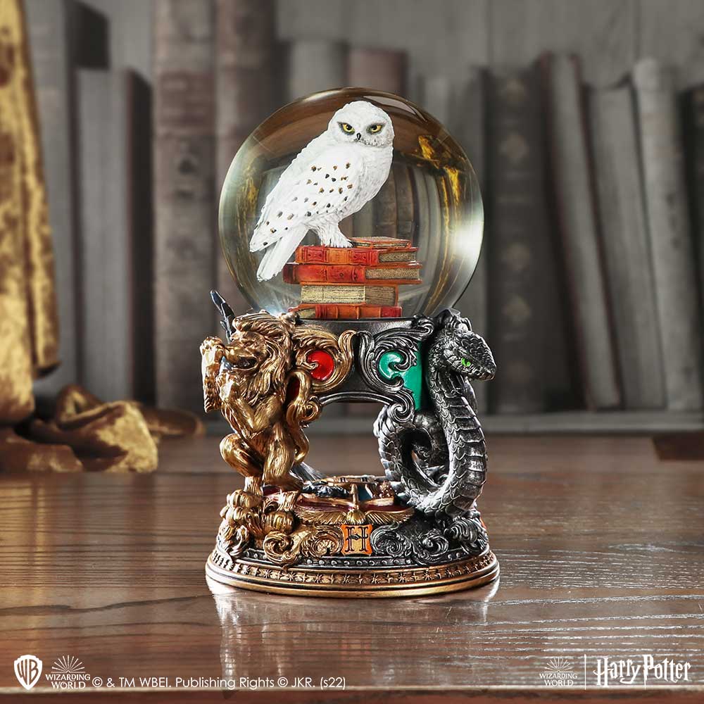 Harry Potter - Official Hedwig Snow Globe Snow Globe - Tophatter Daily Deals