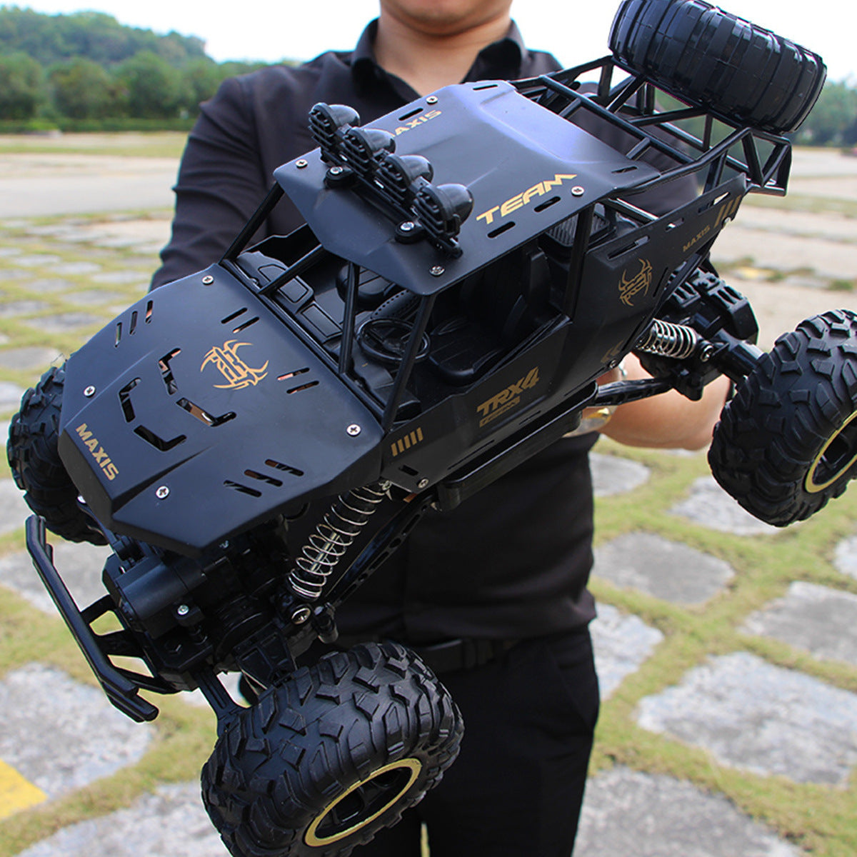 Alloy Climbing Remote Control Vehicle 4WD Mountain Bigfoot Off-road Vehicle Toy 0 - Tophatter Daily Deals