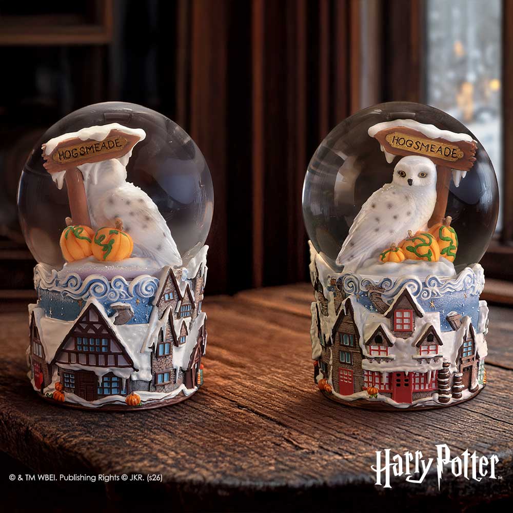 Harry Potter - Official Hogsmeade Village Collectible Snow Globe Snow Globe - Tophatter Daily Deals
