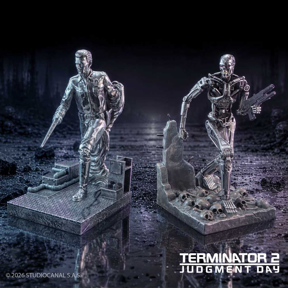 Terminator 2: Judgment Day – T-1000 vs T-800 Bookends Bookend - Tophatter Daily Deals