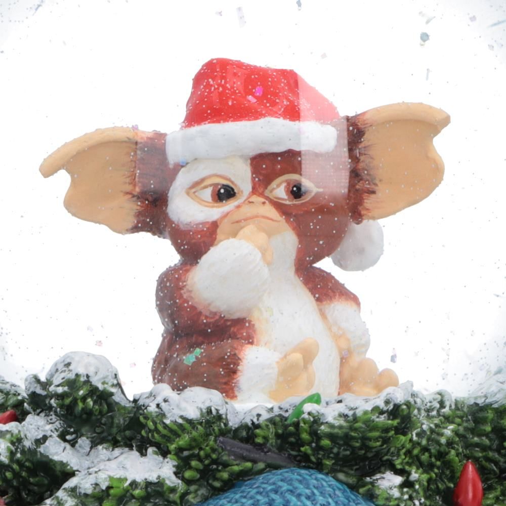 Gremlins – Christmas Carol Snow Globe Snow Globe - Tophatter Daily Deals