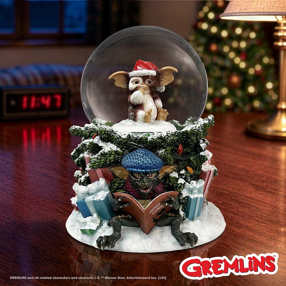 Gremlins – Christmas Carol Snow Globe Snow Globe - Tophatter Daily Deals