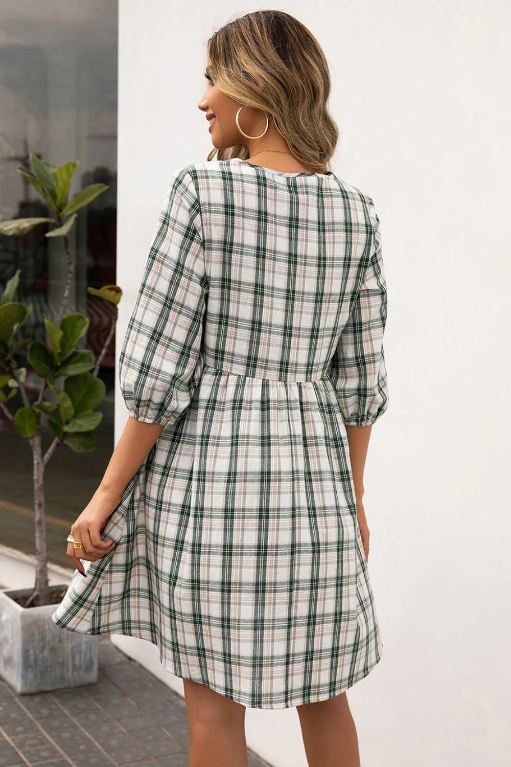 Ivy Lane Plaid Round Neck Mini Dress Casual Dresses - Tophatter Daily Deals