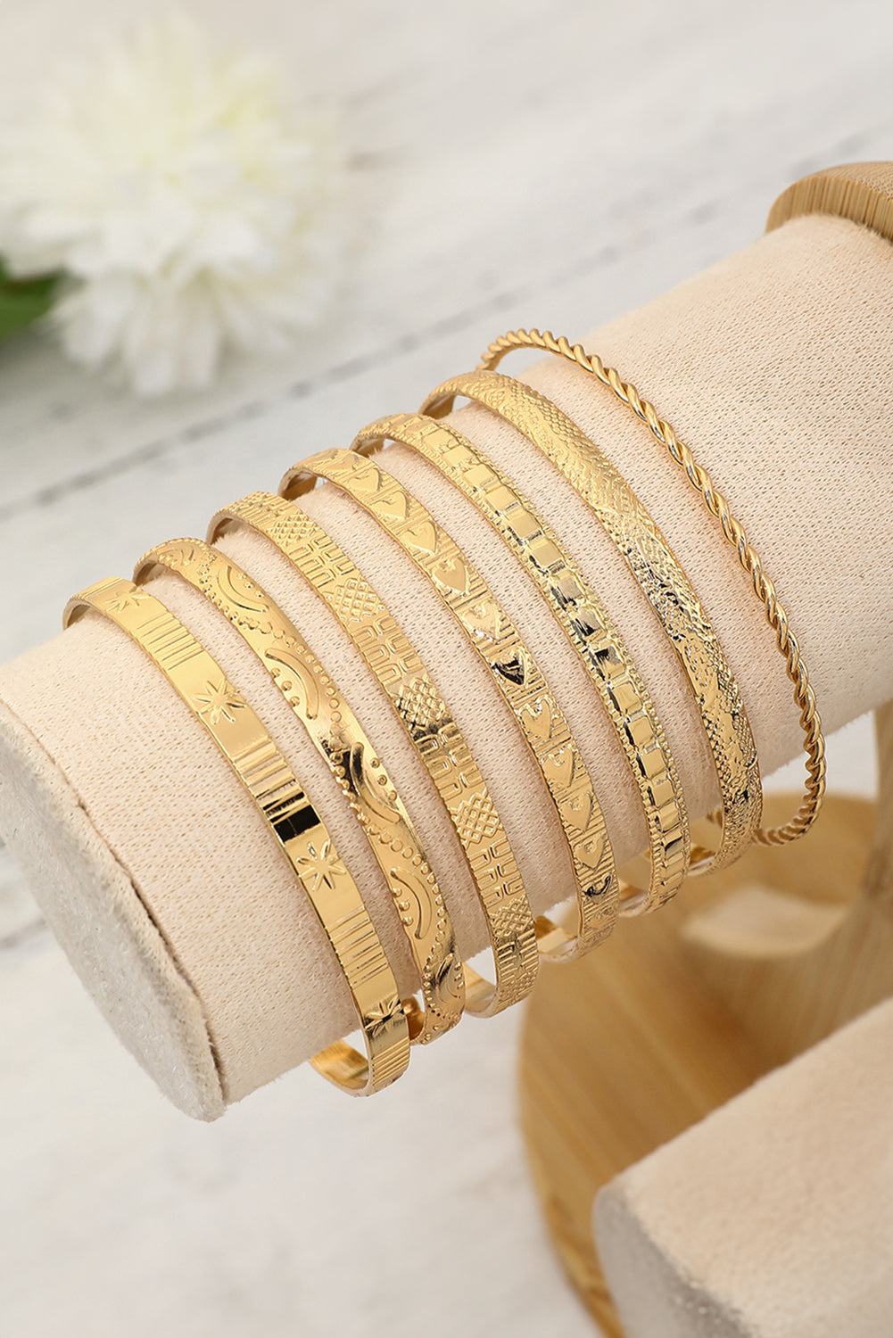 Gold 7pcs Textured Open Alloy Bangle Set Bracelets - Tophatter Daily Deals