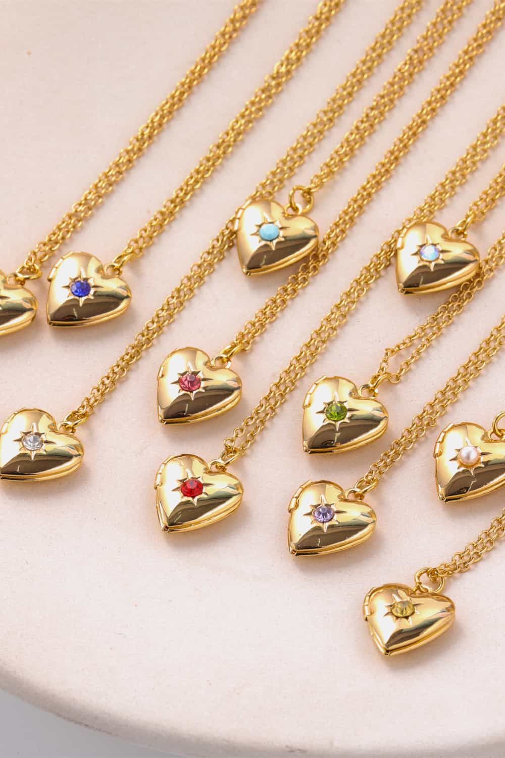 Zircon Heart Shape 14K Gold-Plated Pendant Necklace Necklaces - Tophatter Daily Deals