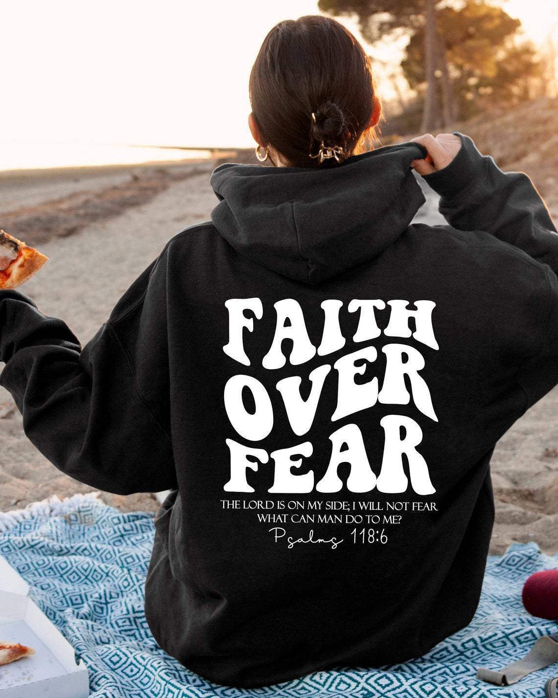 Oversized Unisex Hoodie - Relaxed Pullover, Fleece, Casual 3D Changing Face Moving Picture Frame - Tophatter Daily Deals