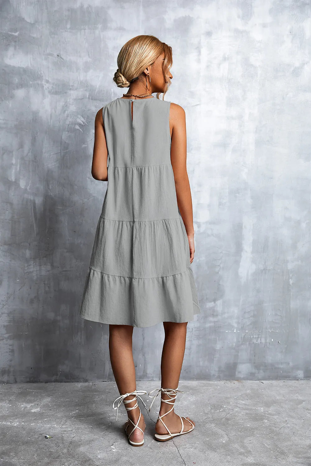 Sleeveless Round Neck Tiered Dress Casual Dresses - Tophatter Daily Deals