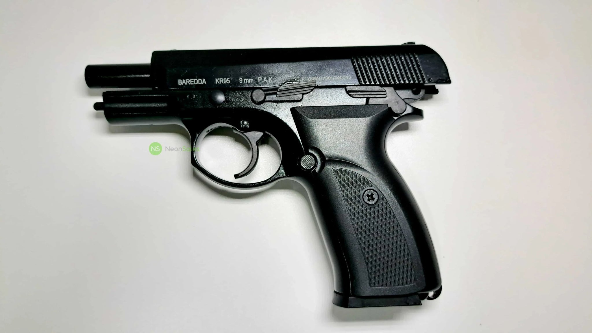 BAREDDA KR95 BLANK GUN - BLACK - Tophatter's Army Deals BLANK GUNS - Tophatter Daily Deals