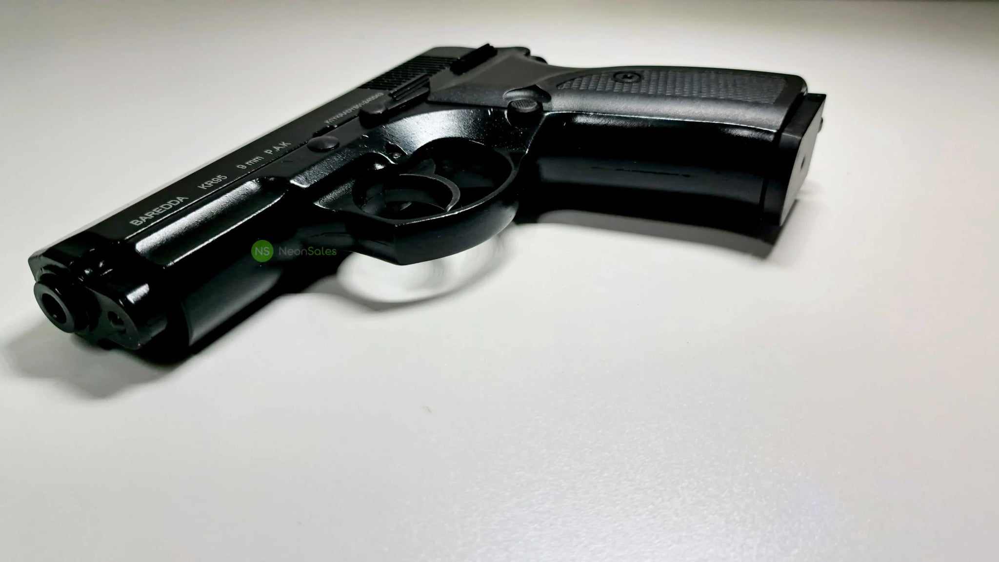 BAREDDA KR95 BLANK GUN - BLACK - Tophatter's Army Deals BLANK GUNS - Tophatter Daily Deals