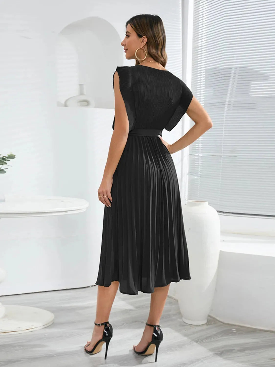 Tied Round Neck Pleated Midi Dress Casual Dresses - Tophatter Daily Deals