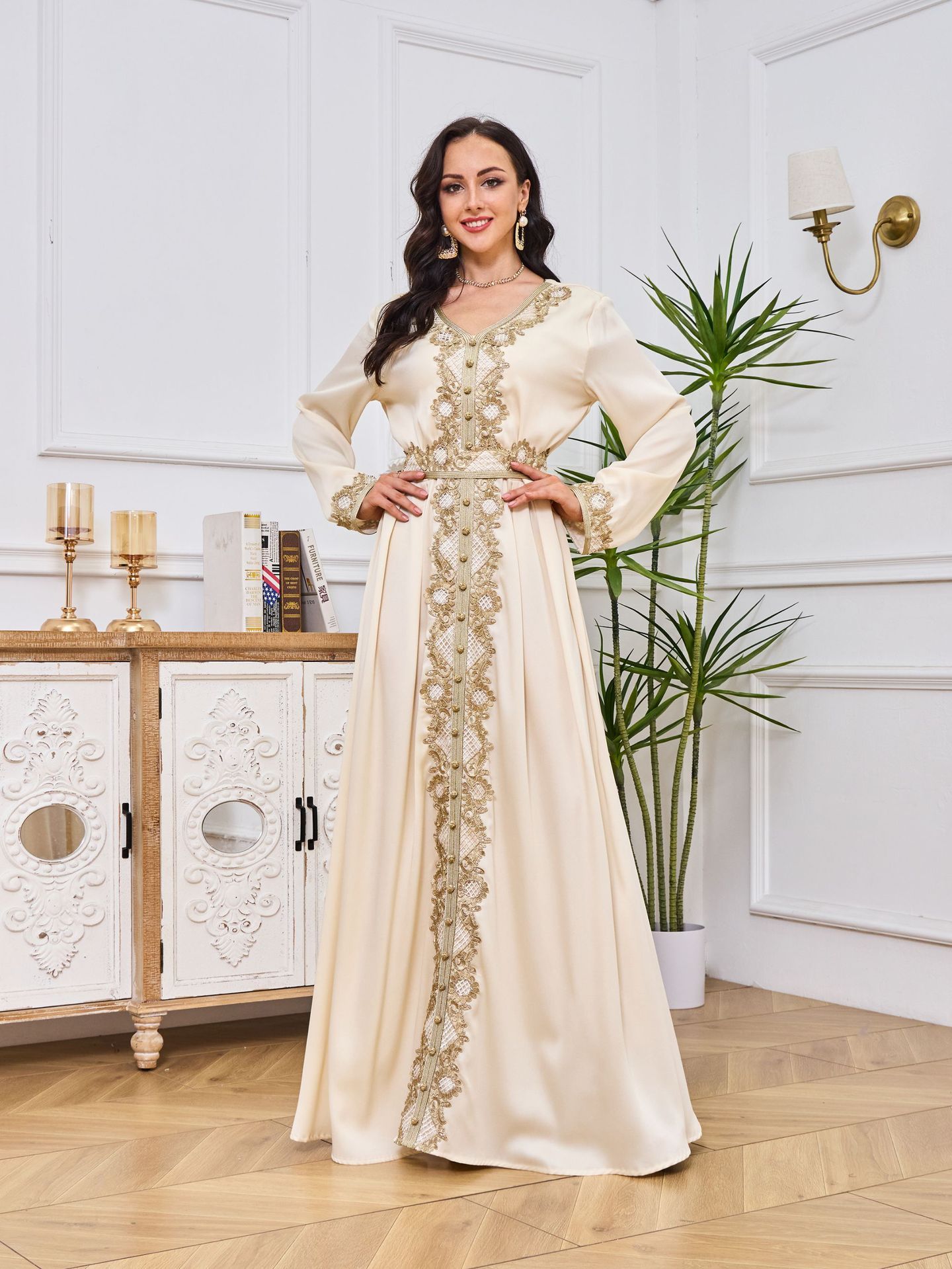 Arab Muslim Robe Women's Clothing Apricot 0 - Tophatter Daily Deals