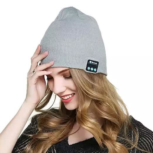 Beanie with Built In Wireless Bluetooth Headphones Wireless Headphones - Tophatter Daily Deals
