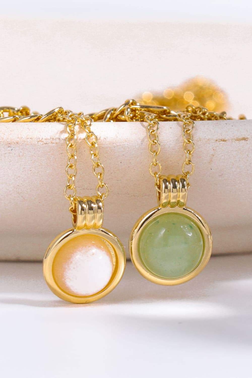 Copper 14K Gold-Plated Round Shape Aventurine Pendant Necklace Necklaces - Tophatter Daily Deals