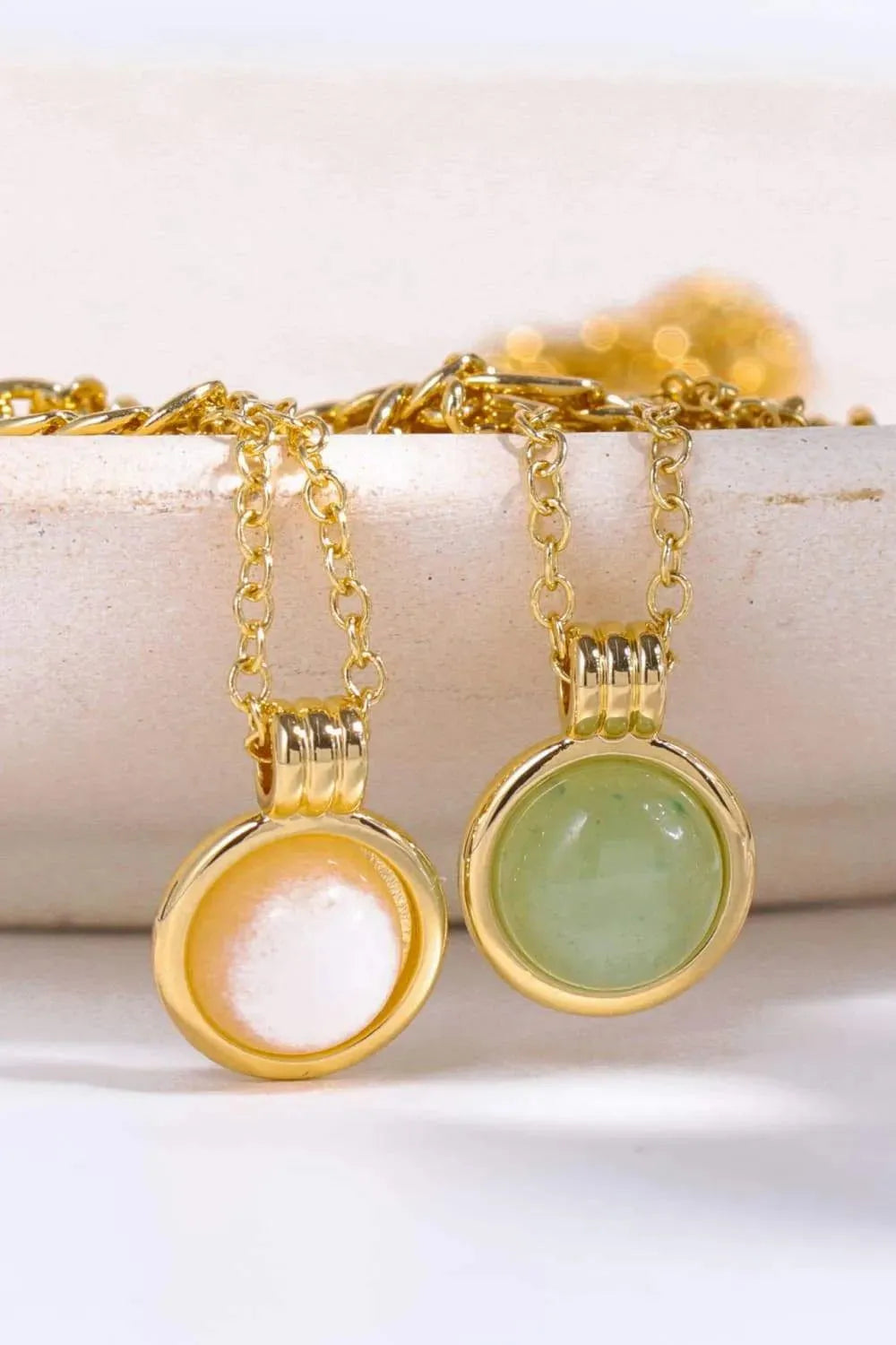 Copper 14K Gold-Plated Round Shape Aventurine Pendant Necklace Necklaces - Tophatter Daily Deals