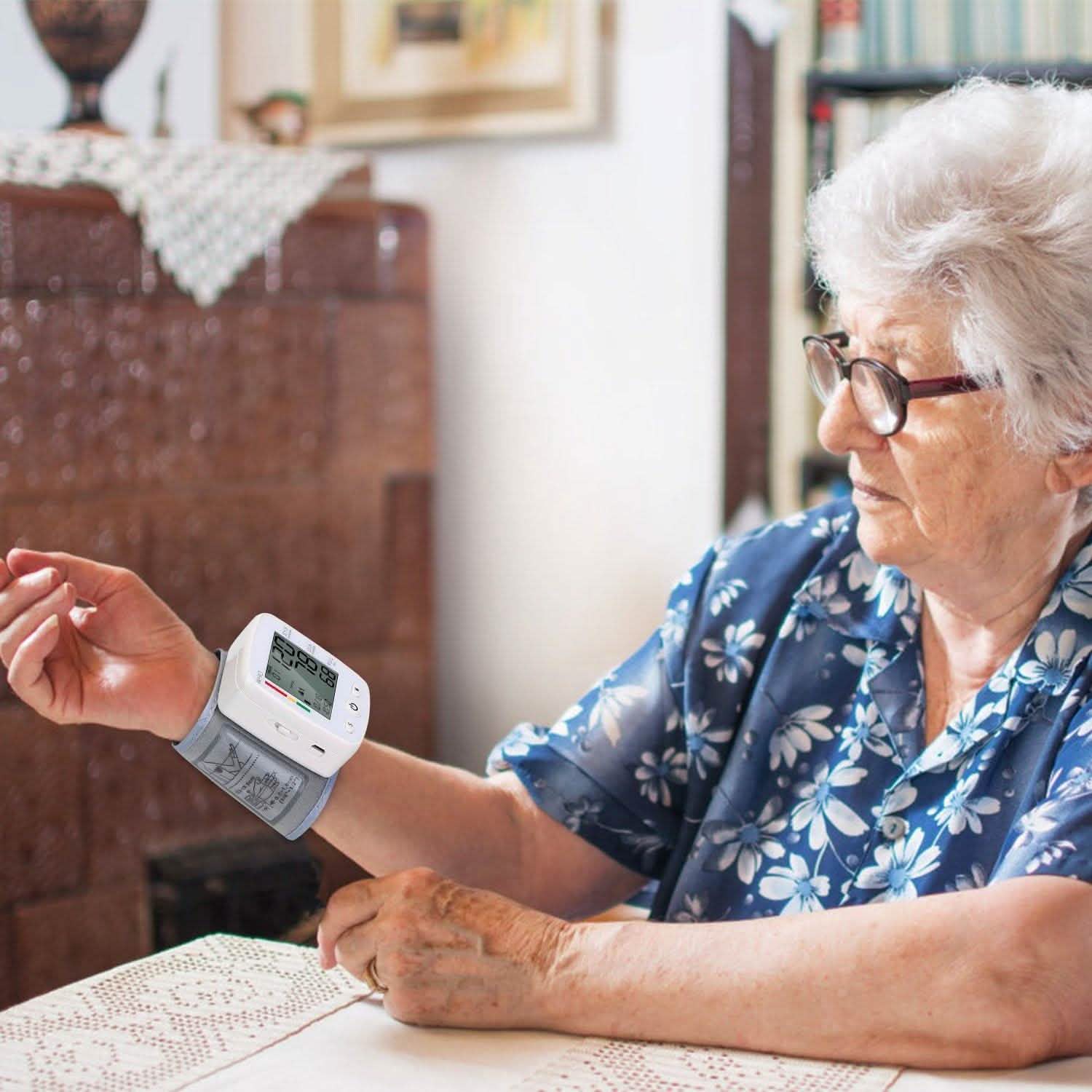 Blood Pressure Monitor Health & Wellness - Tophatter Daily Deals