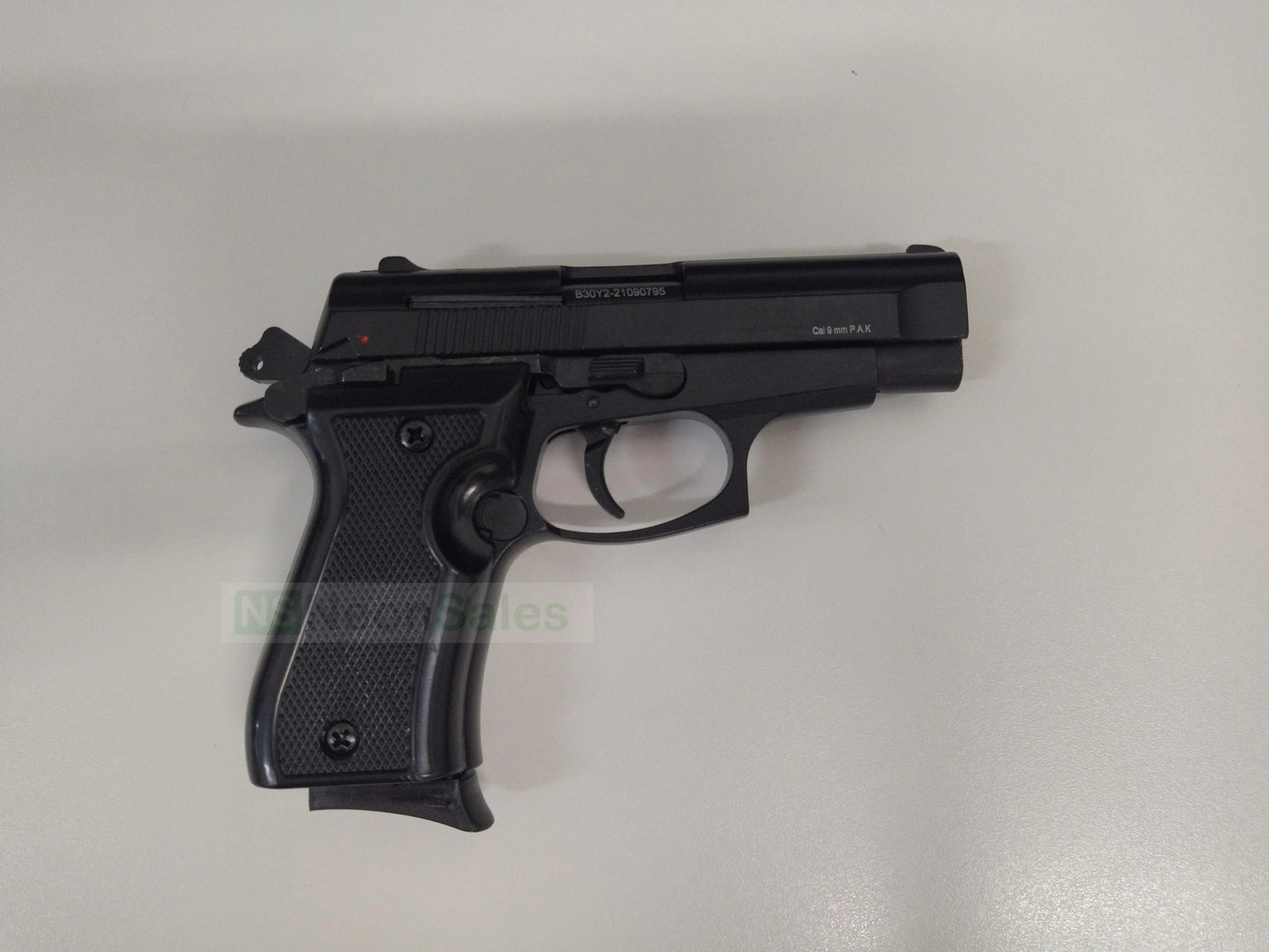BLOW P29 BLACK + 15 BLANKS + HOLSTER - Tophatter's Army Deals COMBOS - Tophatter Daily Deals