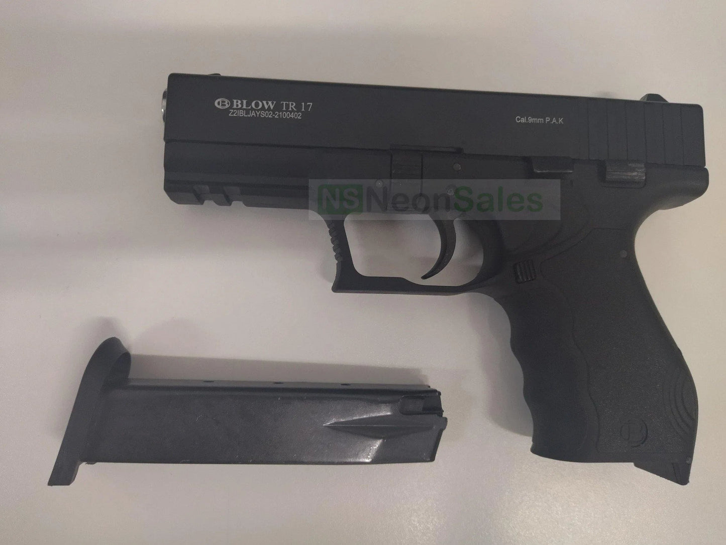 BLOW TR17 BLANK GUN - BLACK - Tophatter's Army Deals BLANK GUNS - Tophatter Daily Deals