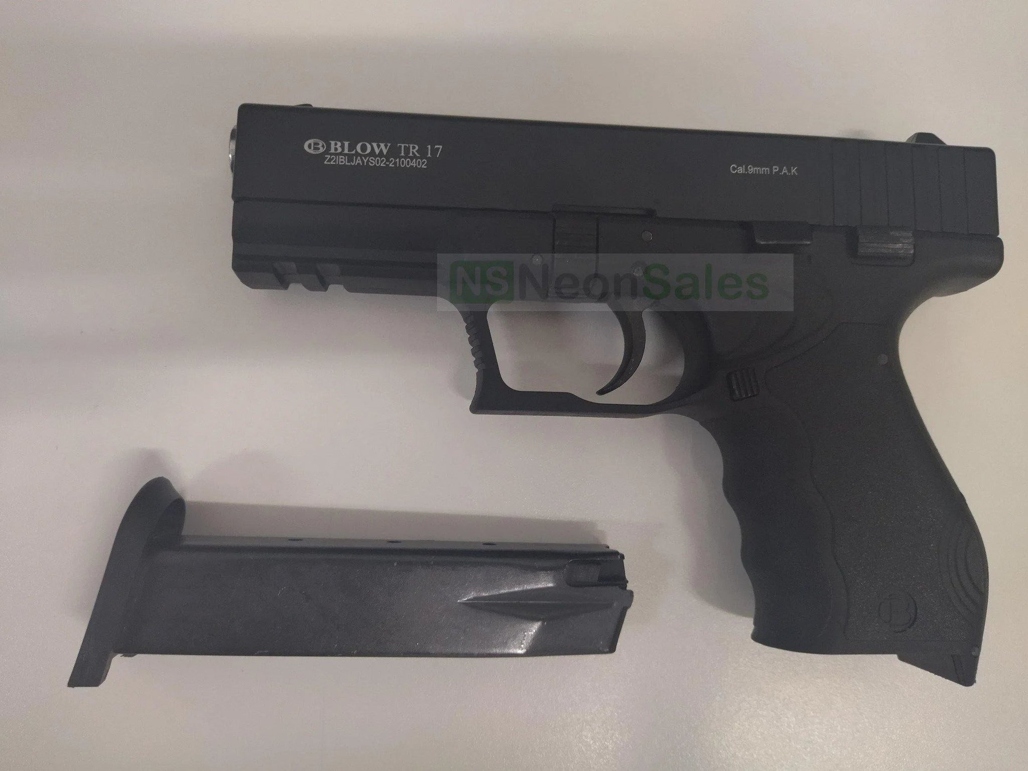BLOW TR17 BLANK GUN - BLACK - Tophatter's Army Deals BLANK GUNS - Tophatter Daily Deals